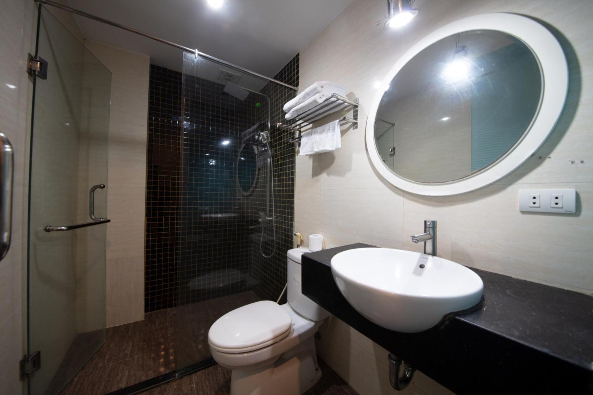 Omina Hanoi Hotel & Travel エクステリア 写真