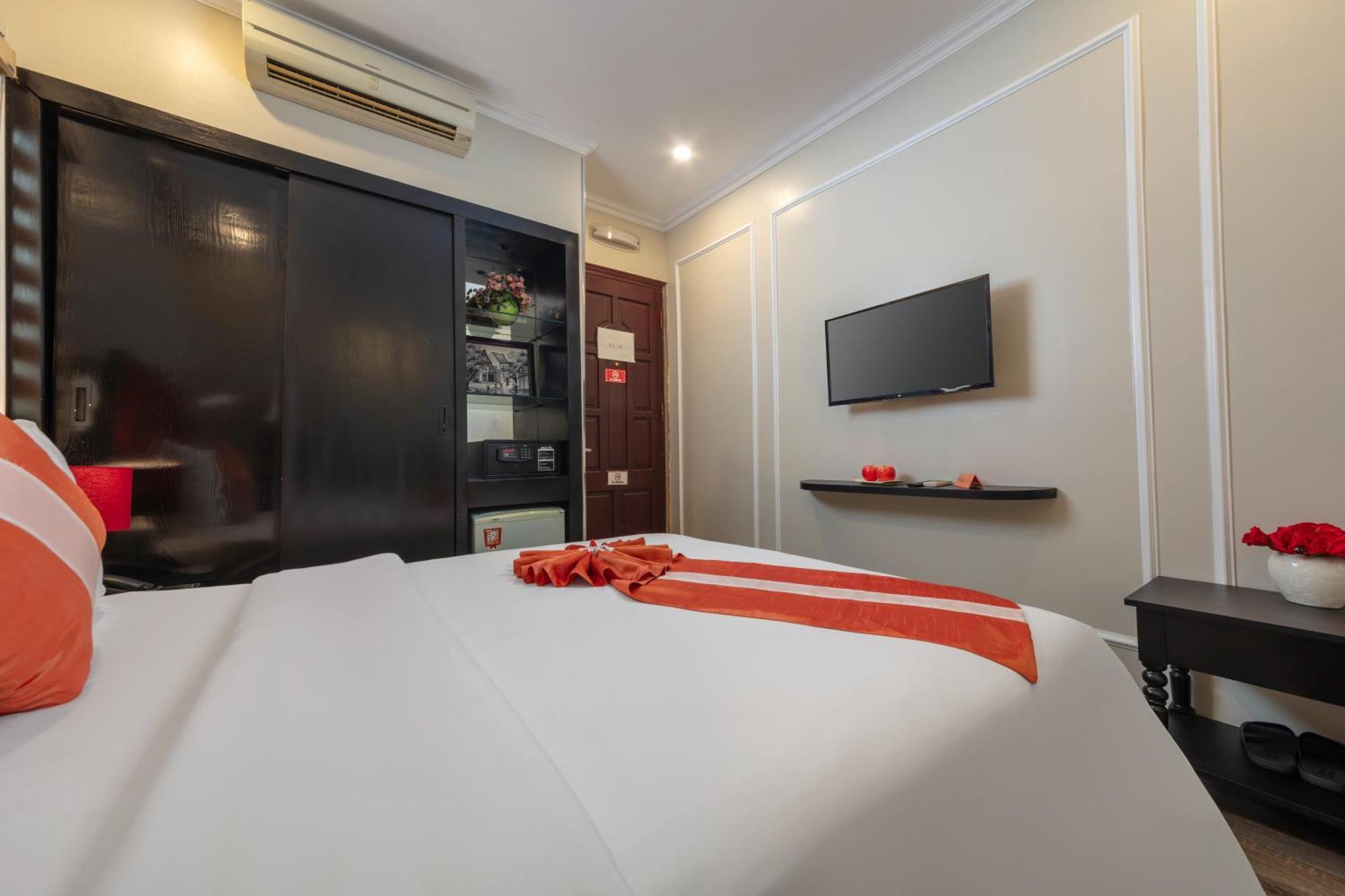 Omina Hanoi Hotel & Travel エクステリア 写真